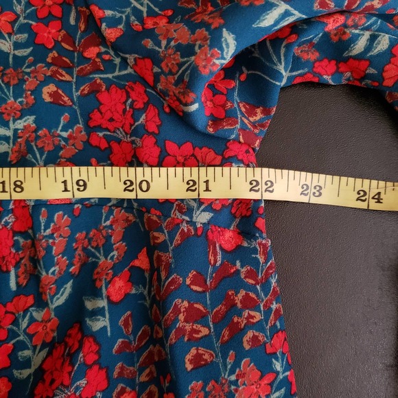 AVA & VIV Floral Pleated Long Sleeve Blouse X - Picture 9 of 10